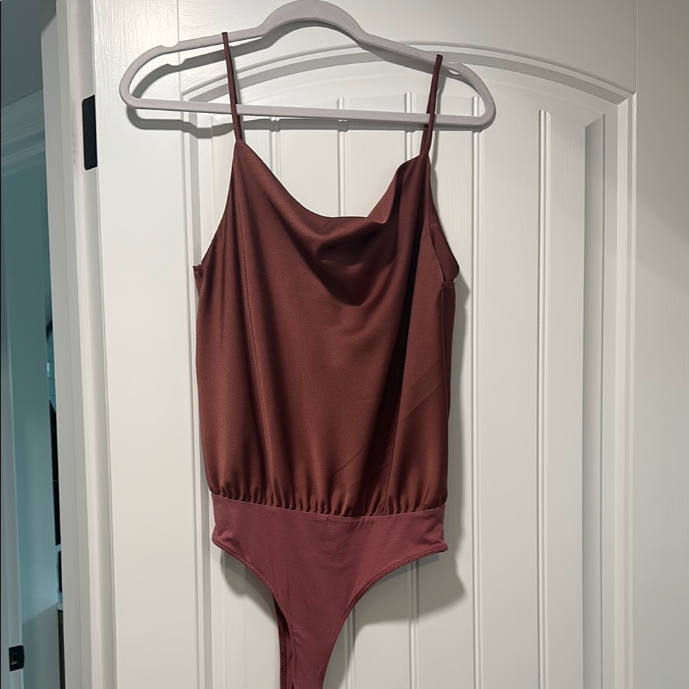 NWT Lulu’s bodysuit